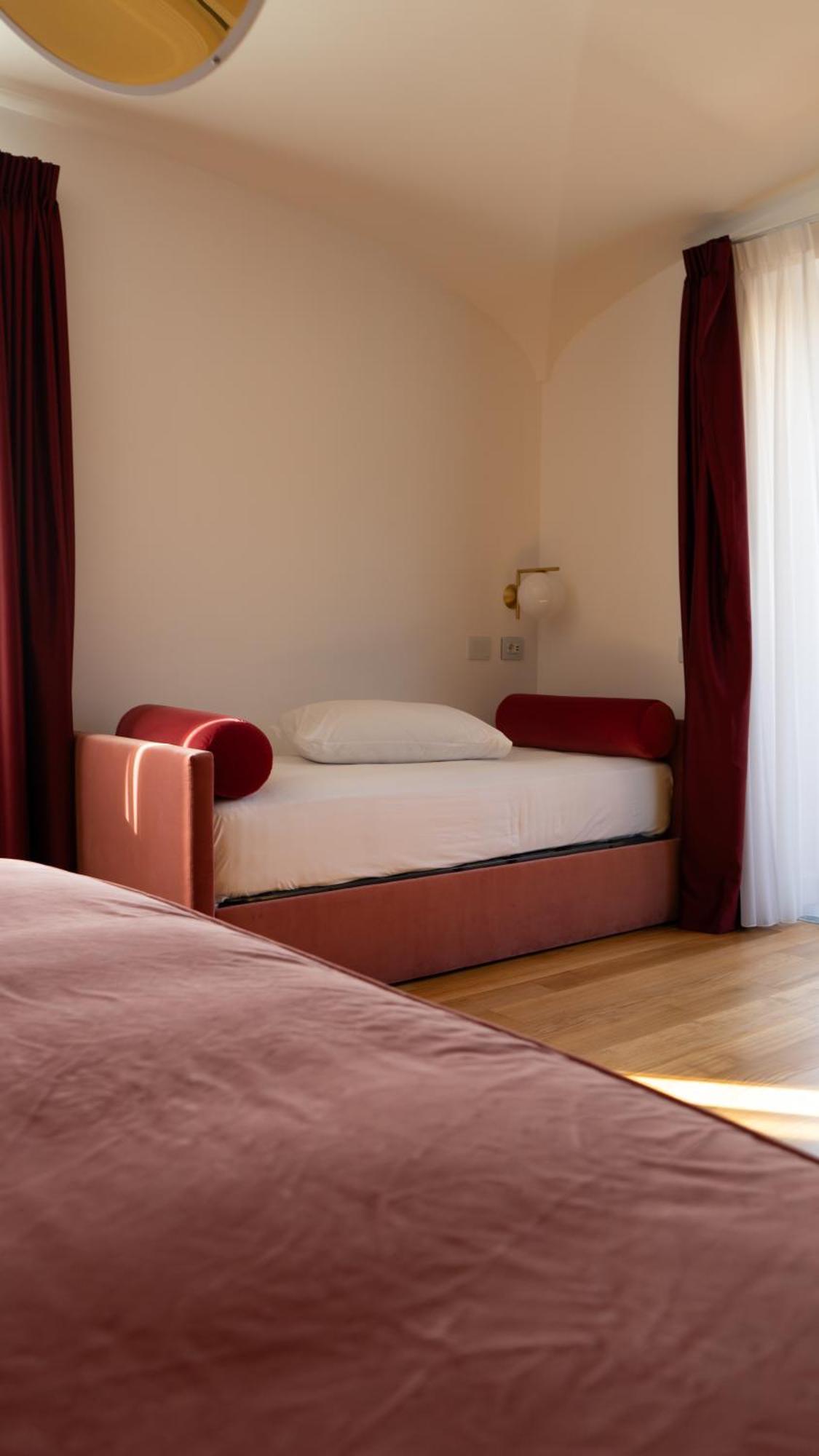 Palazzo Martinelli Hotel Sorrento Bagian luar foto