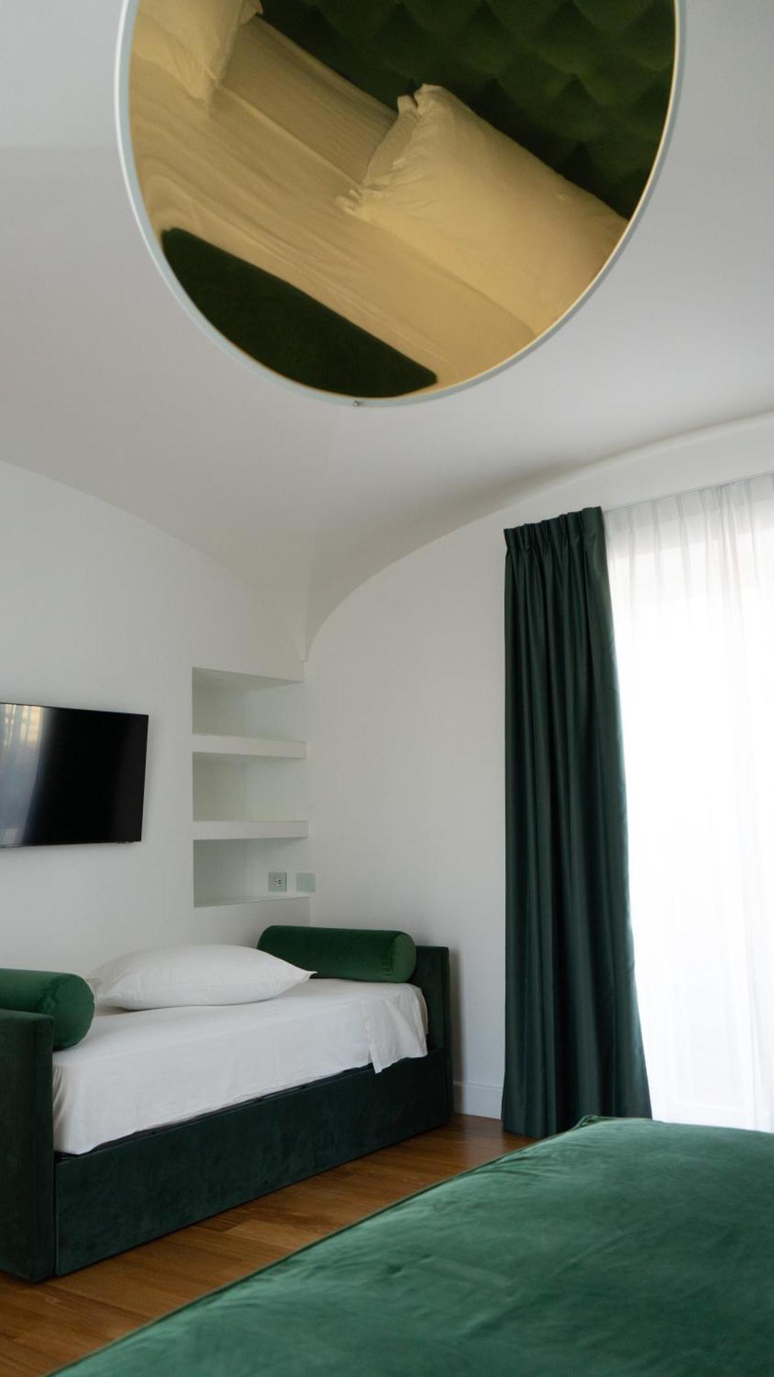 Palazzo Martinelli Hotel Sorrento Bagian luar foto